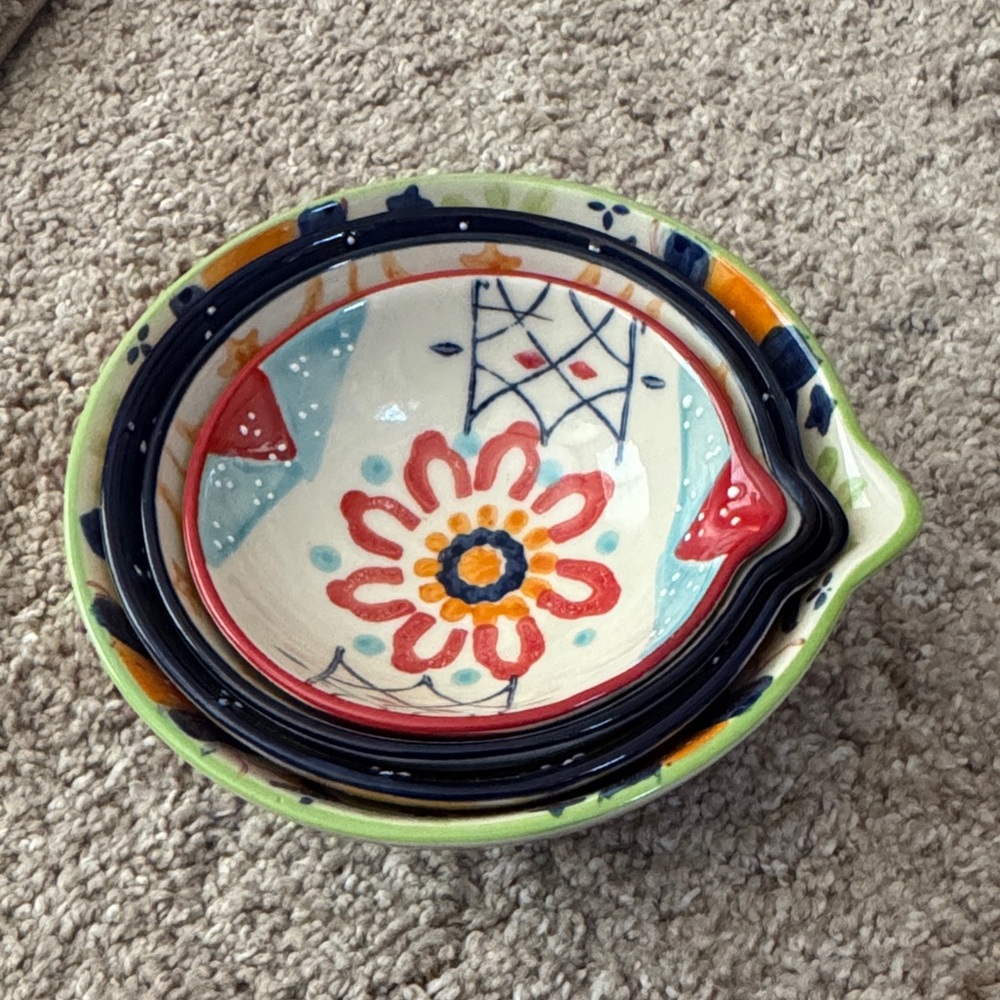 Signature Nesting Measuring Bowls